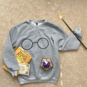 ⚡️HARRY POTTER⚡️ Women’s Crew Neck HP Sweater